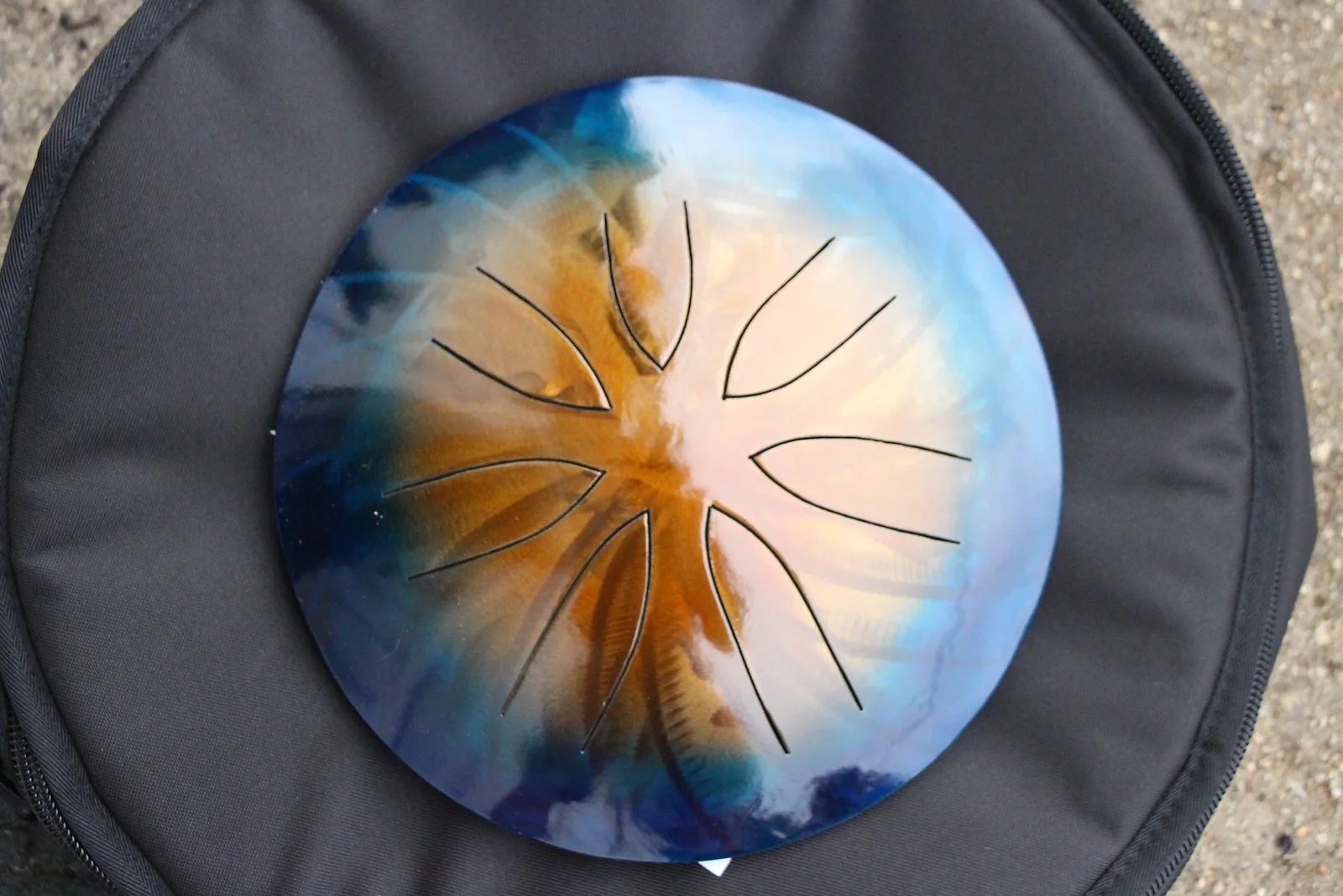 10" 7 Tone Ajna Tongue Drum Sapphire/Gold Burst - Pentatonic