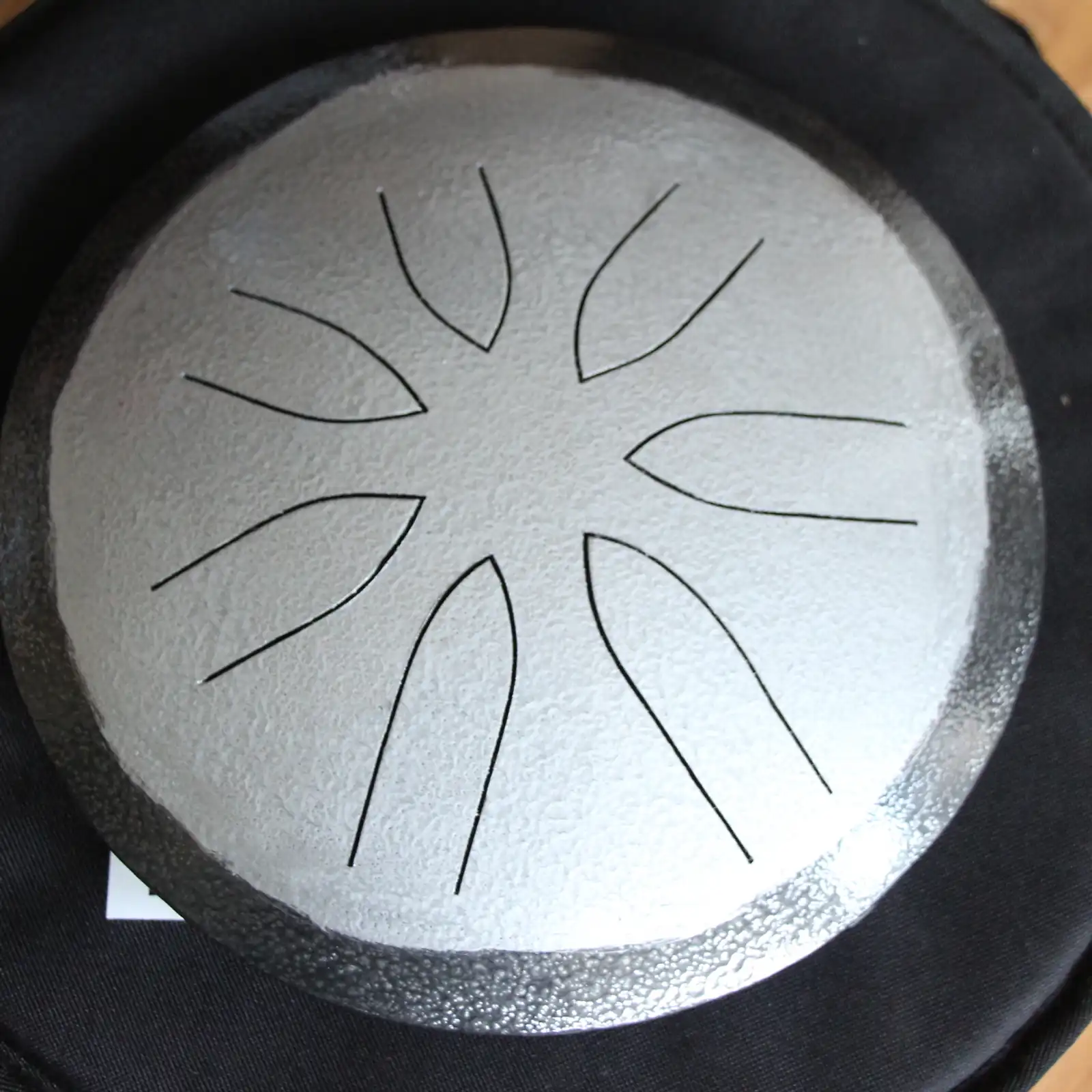 Thumbnail: 10" 7 Tone Ajna Tongue Drum Silver/Bl - Pentatonic